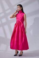 Victoria's fuchsia dress