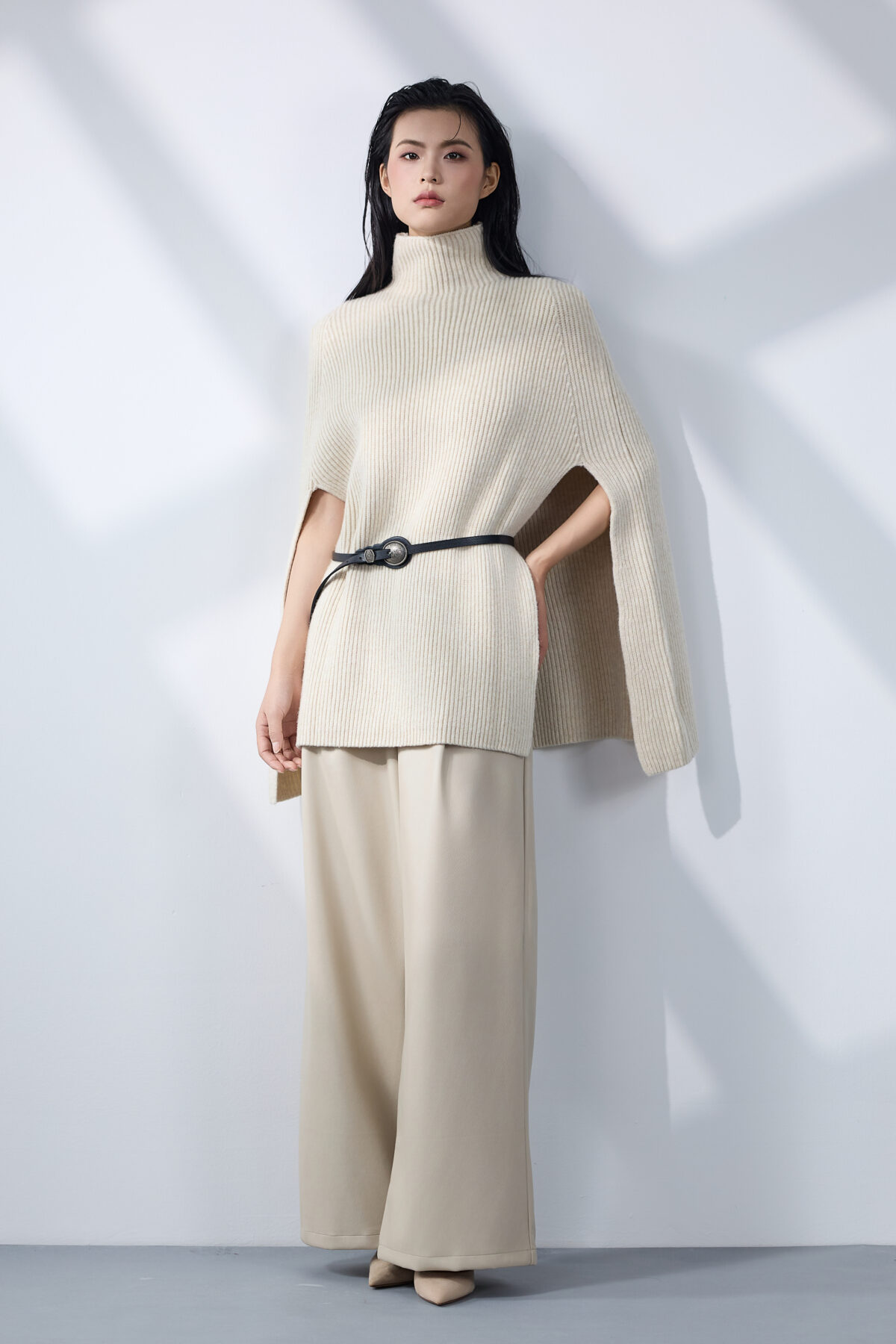 43915 Rhéa - Image 1