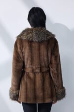 Redden fur jacket - Image 7